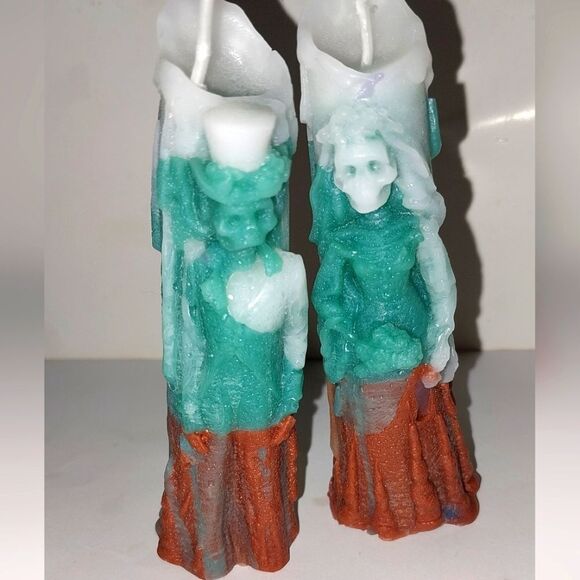 Hand crafted limited edition 2piece zombie couple from our raging skull candle - Picture 6 of 6